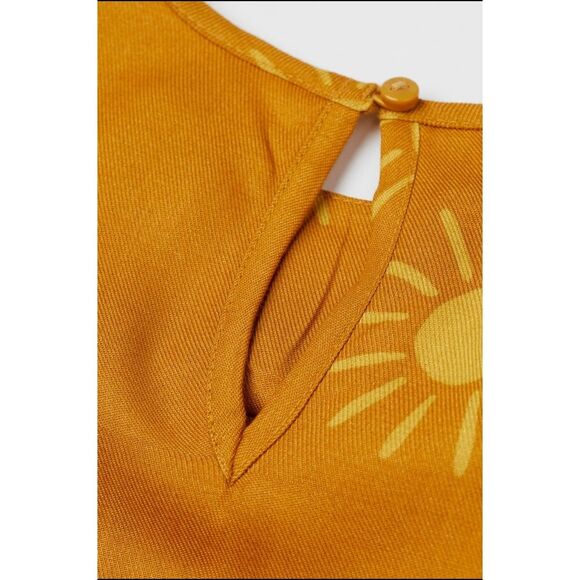 H&M Girls Mustard Yellow Smiling Sun Printed Ruffled Rayon Dress Size 7 - Picture 2 of 10